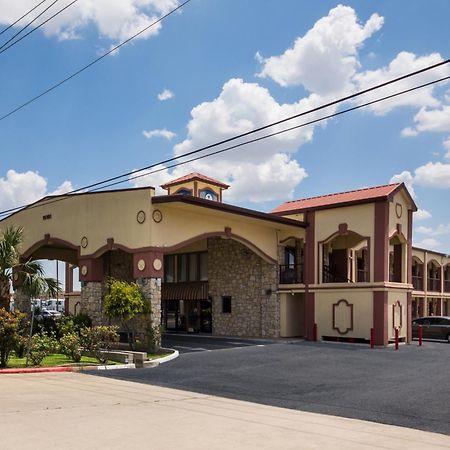 Americas Best Value Inn Buda Luaran gambar