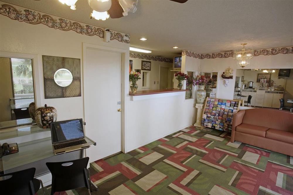 Americas Best Value Inn Buda Dalaman gambar